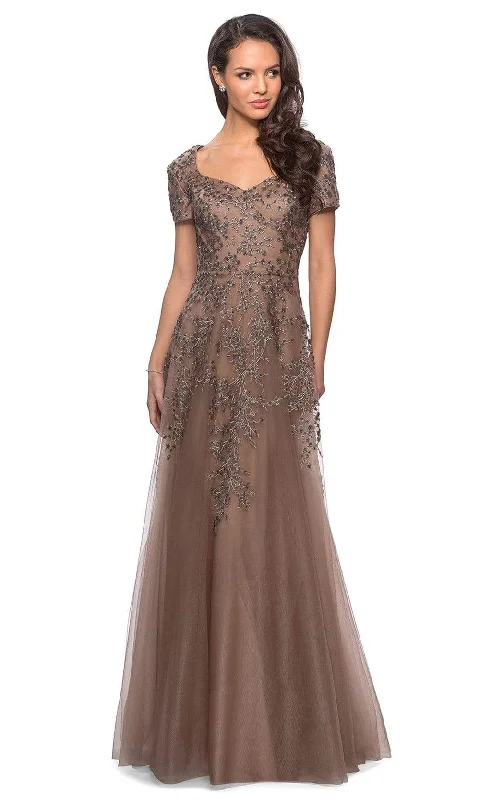 Great Bargains La Femme - 28037 Short Sleeve Beaded Appliqued Lace Dress