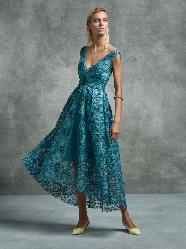 Get It Before It’s Gone Stephanie Dress (Size 8 Only)