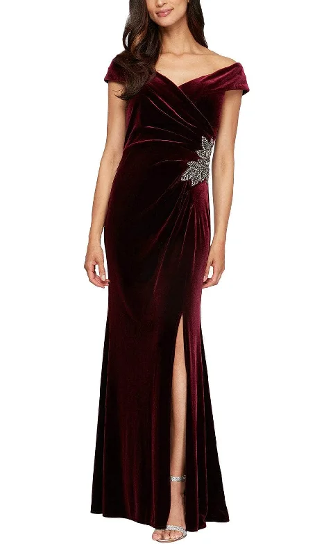 Price Smash Alex Evenings 81917705 - Off Shoulder Velvet Evening Dress