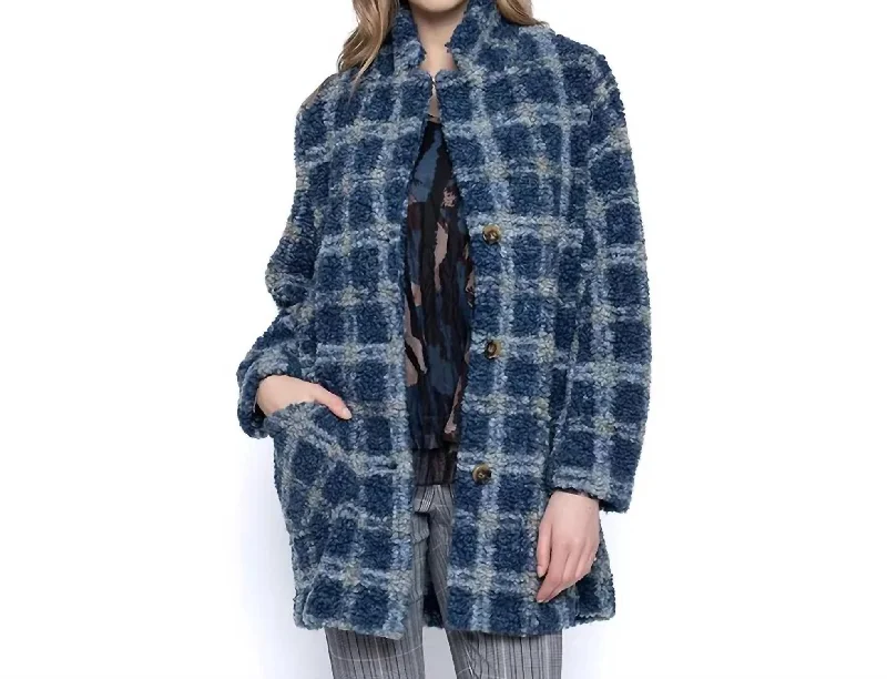 Massive Deals Plaid Jacket In Blue Multi