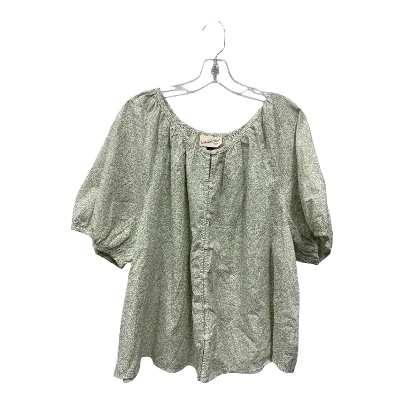 Savings Spectacular Top Short Sleeve By Universal Thread In Green, Size: 1x
