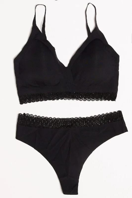 Savings Galore Black Lace Trim Bralette and Knickers Lingerie Set