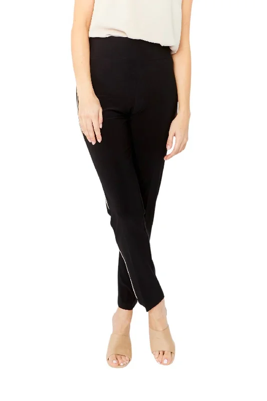 Act Fast High-Waisted Pant In Black /beige