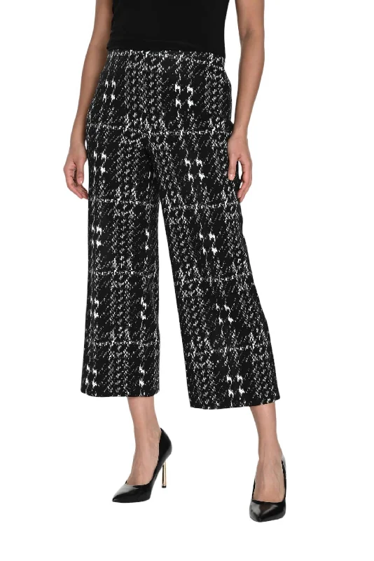 Now or Never Houndstooth Knit Pant In Black /off White