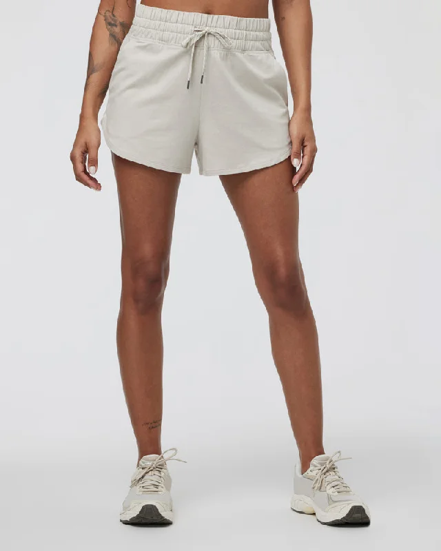 Overstock Sale Vuori Halo Performance Short 2.4 - ECRU HEATHER